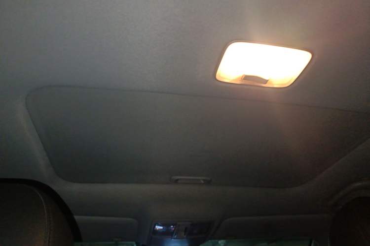 Used Kia Sportage R 2015 2.0L Automatic Two-Wheel Drive GLS Headliner