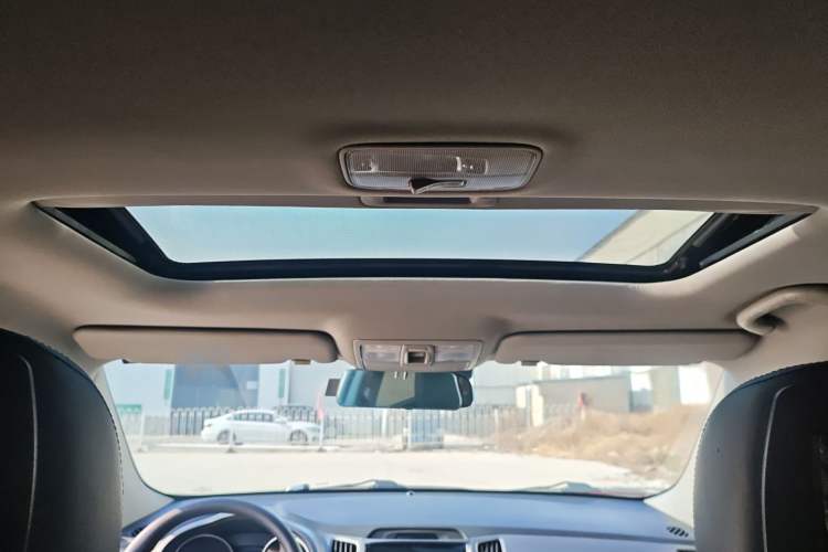 Used Kia Sportage R 2015 2.0L Automatic Two-Wheel Drive GL Headliner