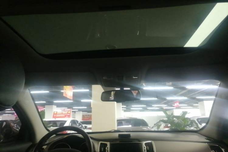 Used Kia Sportage R 2015 2.0L Automatic Two-Wheel Drive DLX Model Headliner