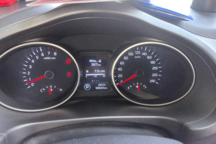 Used Kia Sportage R 2015 2.0L Automatic Two-Wheel Drive DLX Model Instrument Cluster