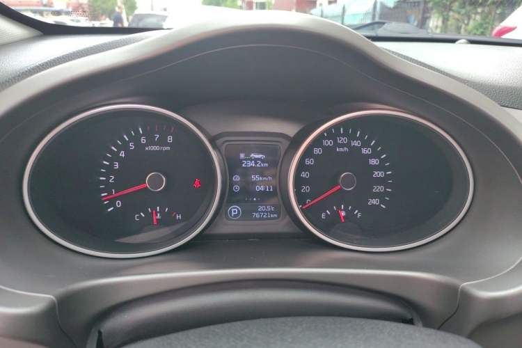 Used Kia Sportage R 2015 2.0L Automatic Two-Wheel Drive DLX Model Instrument Cluster