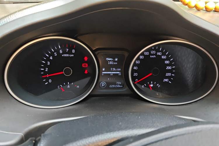 Used Kia Sportage R 2015 2.0L Automatic Two-Wheel Drive GLS Instrument Cluster