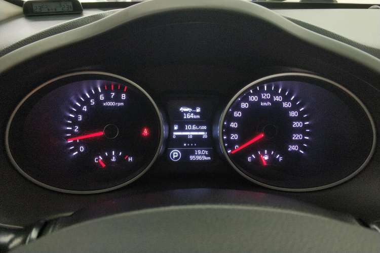Used Kia Sportage R 2015 2.0L Automatic Two-Wheel Drive GLS Instrument Cluster