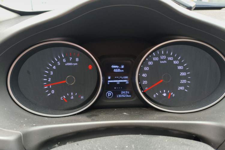 Used Kia Sportage R 2015 2.0L Automatic Two-Wheel Drive DLX Model Instrument Cluster