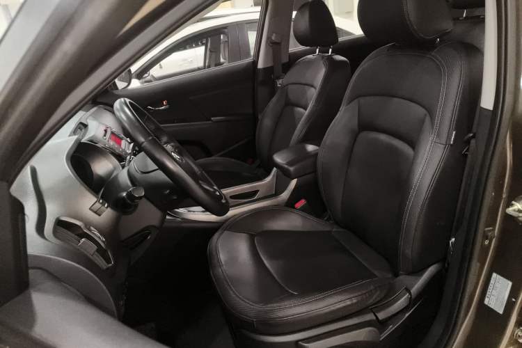 Used Kia Sportage R 2015 2.0L Automatic Two-Wheel Drive GLS Left Front Seat