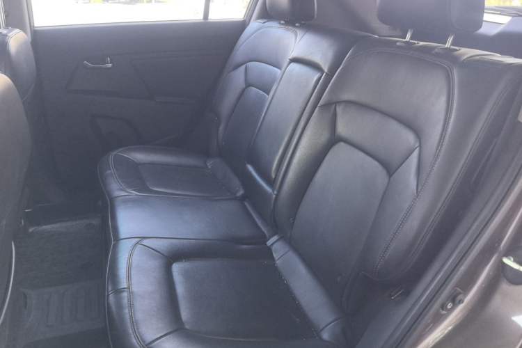 Used Kia Sportage R 2015 2.0L Automatic Two-Wheel Drive DLX Model Left Rear Seat