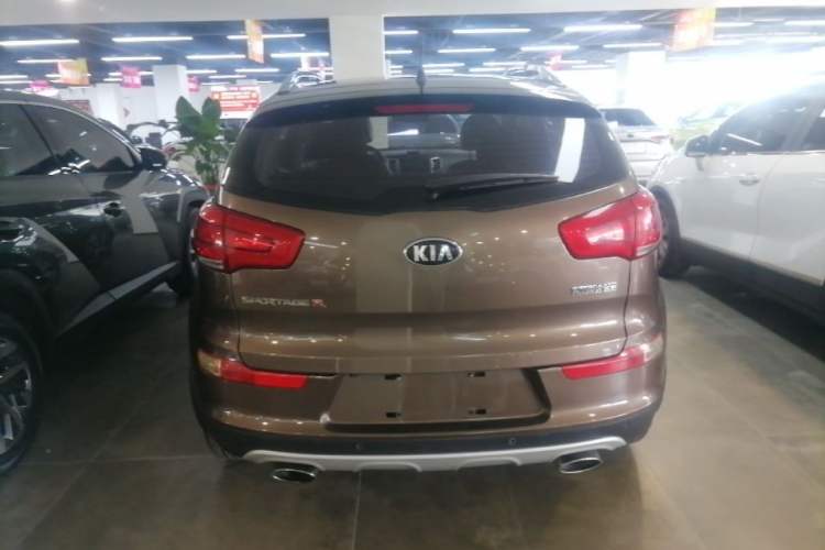 Used Kia Sportage R 2015 2.0L Automatic Two-Wheel Drive DLX Model Rear