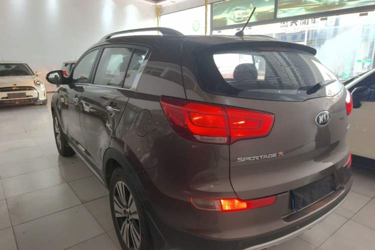 Used Kia Sportage R 2015 2.0L Automatic Two-Wheel Drive DLX Model Rear Left 45 Deg