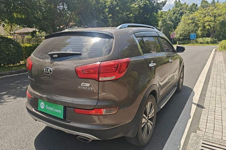 Used Kia Sportage R 2015 2.0L Automatic Two-Wheel Drive DLX Model Rear Right 45 Deg
