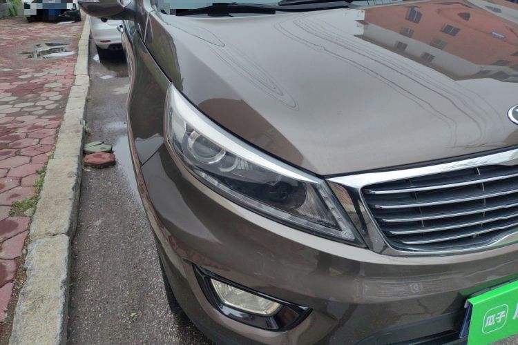 Used Kia Sportage R 2015 2.0L Automatic Two-Wheel Drive DLX Model Right Front Headlight