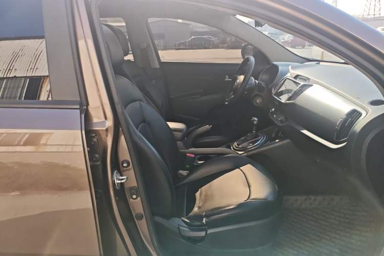 Used Kia Sportage R 2015 2.0L Automatic Two-Wheel Drive GL Right Front Seat