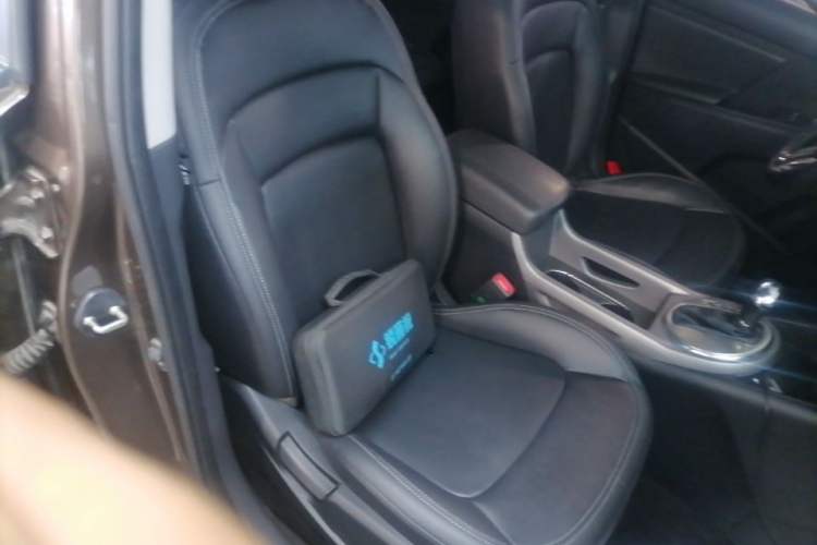 Used Kia Sportage R 2015 2.0L Automatic Two-Wheel Drive DLX Model Right Front Seat