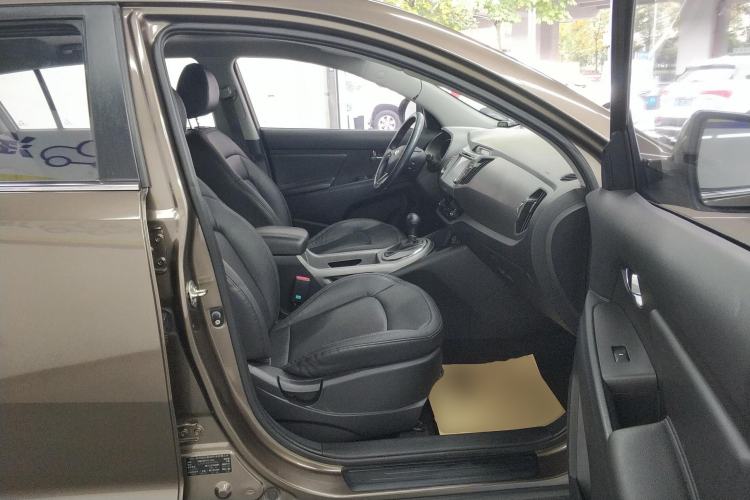 Used Kia Sportage R 2015 2.0L Automatic Two-Wheel Drive GLS Right Front Seat