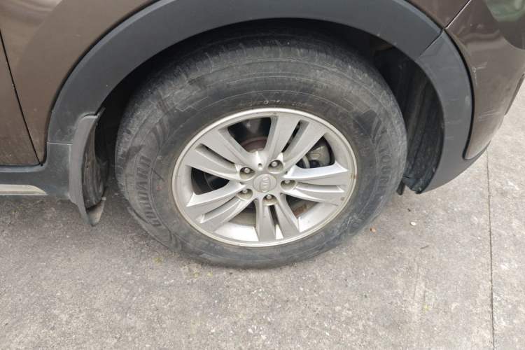 Used Kia Sportage R 2015 2.0L Automatic Two-Wheel Drive GL Right Front Wheel Hub