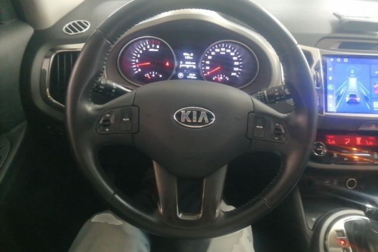 Used Kia Sportage R 2015 2.0L Automatic Two-Wheel Drive DLX Model Steering Wheel