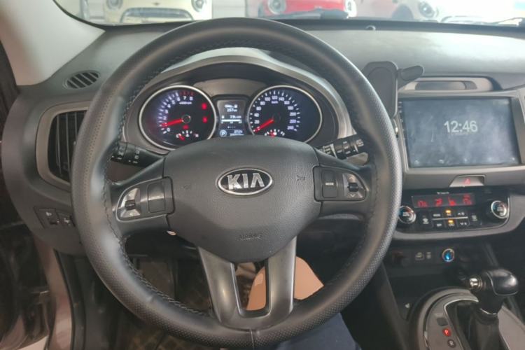Used Kia Sportage R 2015 2.0L Automatic Two-Wheel Drive DLX Model Steering Wheel