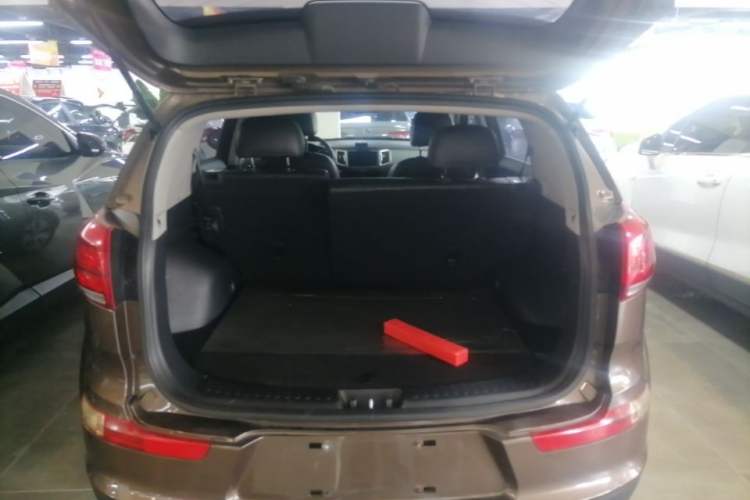Used Kia Sportage R 2015 2.0L Automatic Two-Wheel Drive DLX Model Trunk