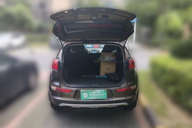 Used Kia Sportage R 2015 2.0L Automatic Two-Wheel Drive DLX Model Trunk