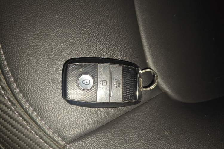 Used Kia Sportage R 2015 2.0L Automatic Two-Wheel Drive GLS Vehicle Key
