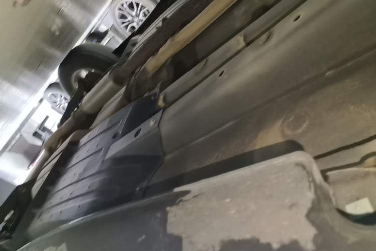 Used Kia Sportage R 2016 2.0L Manual Two-Wheel Drive GL Trim Chassis Front Left