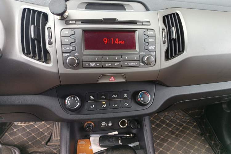 Used Kia Sportage R 2016 2.0L Automatic Two-Wheel Drive GL Audio And AC Panel