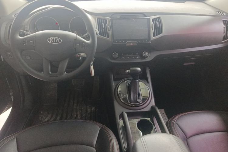 Used Kia Sportage R 2016 2.0L Automatic Two-Wheel Drive GL Center Console