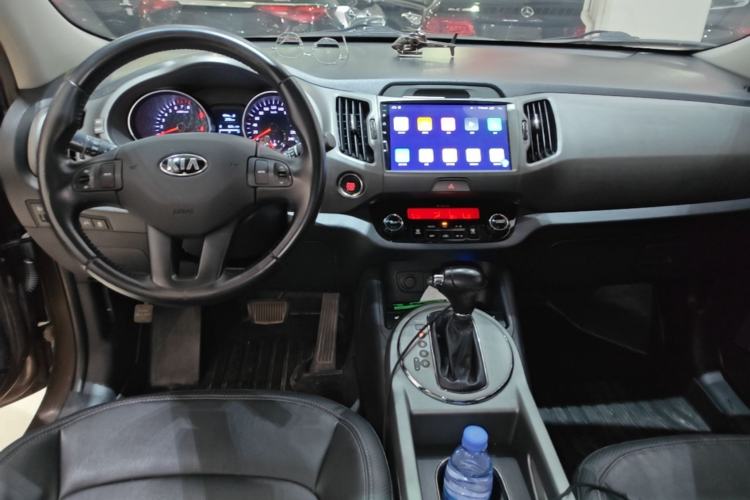 Used Kia Sportage R 2016 2.0L Automatic Two-Wheel Drive DLX Center Console