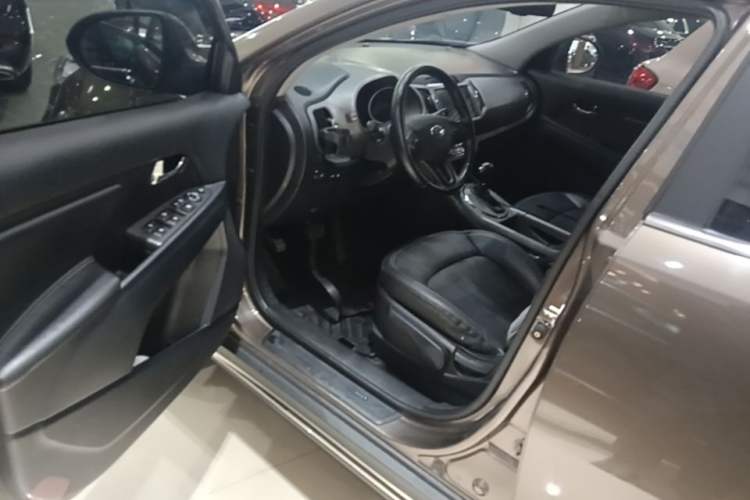 Used Kia Sportage R 2016 2.0L Automatic Two-Wheel Drive DLX Driver Seat