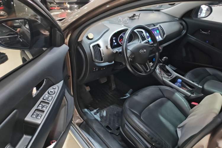 Used Kia Sportage R 2016 2.0L Automatic Two-Wheel Drive DLX Driver Seat