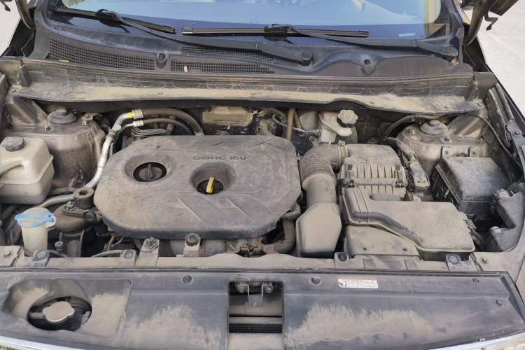 Used Kia Sportage R 2016 2.0L Automatic Two-Wheel Drive GL Engine Bay