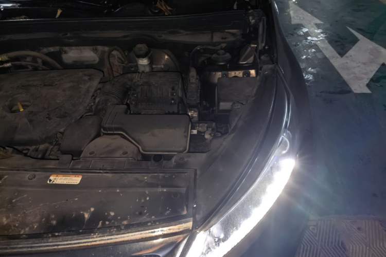 Used Kia Sportage R 2016 2.0L Automatic Two-Wheel Drive DLX Engine Bay Left