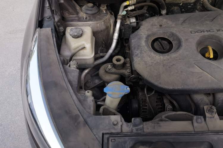 Used Kia Sportage R 2016 2.0L Automatic Two-Wheel Drive GL Engine Bay Right