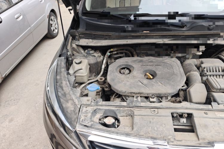 Used Kia Sportage R 2016 2.0L Automatic Two-Wheel Drive DLX Engine Bay Right