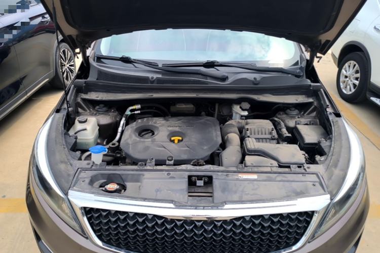 Used Kia Sportage R 2016 2.0L Manual Two-Wheel Drive GL Trim Engine Bay
