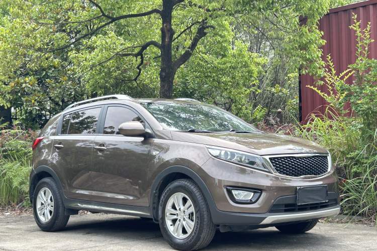 Used Kia Sportage R 2016 2.0L Automatic Two-Wheel Drive GL Exterior 2