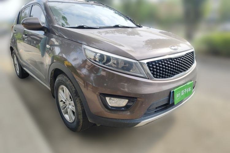 Used Kia Sportage R 2016 2.0L Automatic Two-Wheel Drive GL Front Right 45 Deg