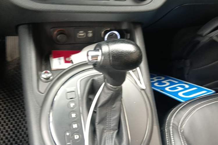 Used Kia Sportage R 2016 2.0L Automatic Two-Wheel Drive GL Gear Lever