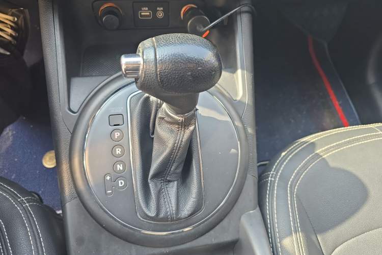 Used Kia Sportage R 2016 2.0L Automatic Two-Wheel Drive GL Gear Lever