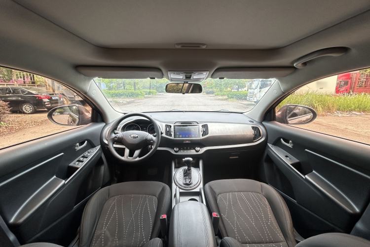 Used Kia Sportage R 2016 2.0L Automatic Two-Wheel Drive GL Interior 2