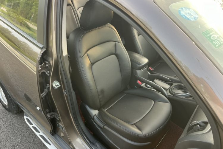 Used Kia Sportage R 2016 2.0L Automatic Two-Wheel Drive GL Interior 4