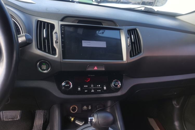 Used Kia Sportage R 2016 2.0L Automatic Two-Wheel Drive GLS Trim Interior 6