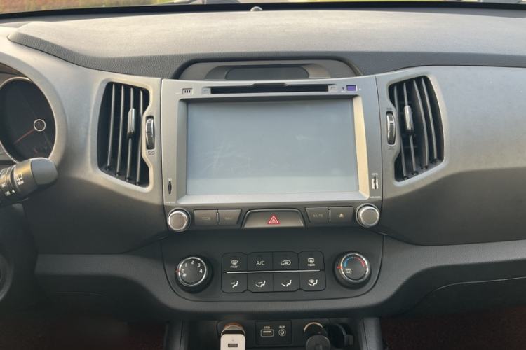 Used Kia Sportage R 2016 2.0L Automatic Two-Wheel Drive GL Interior 7