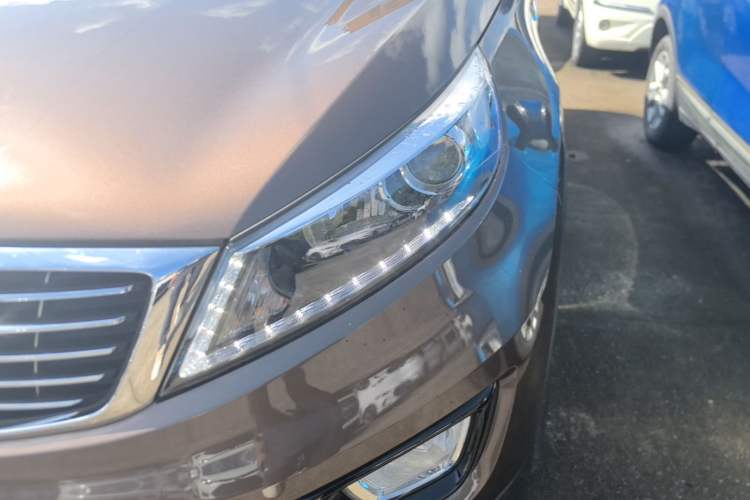 Used Kia Sportage R 2016 2.0L Automatic Two-Wheel Drive GLS Trim Left Front Headlight