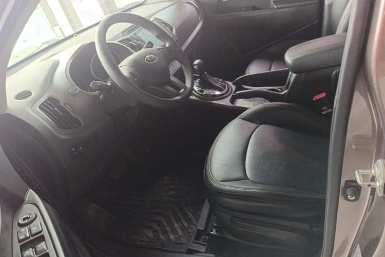Used Kia Sportage R 2016 2.0L Automatic Two-Wheel Drive GL Left Front Seat