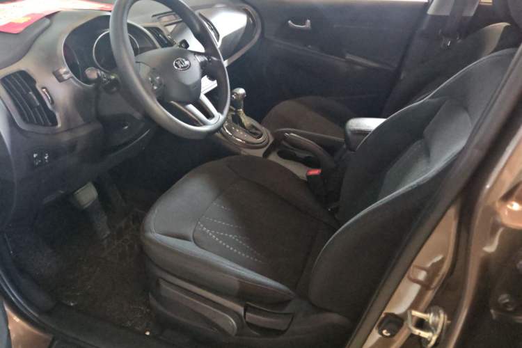 Used Kia Sportage R 2016 2.0L Automatic Two-Wheel Drive GL Left Front Seat