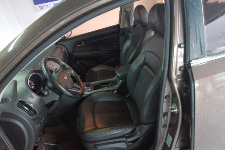 Used Kia Sportage R 2016 2.0L Automatic Two-Wheel Drive GLS Trim Left Front Seat