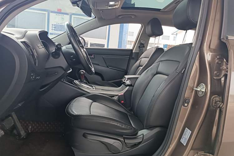 Used Kia Sportage R 2016 2.0L Automatic Two-Wheel Drive DLX Left Front Seat
