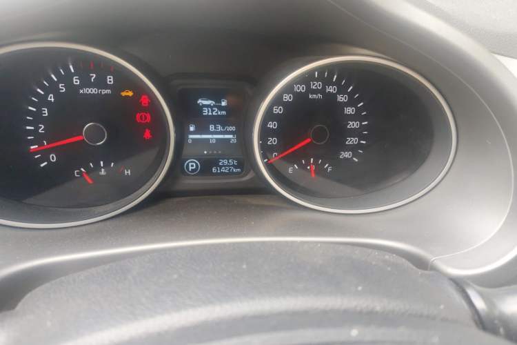 Used Kia Sportage R 2016 2.0L Automatic Two-Wheel Drive GL Odometer Close Up