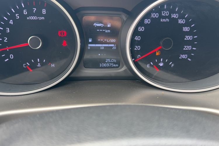 Used Kia Sportage R 2016 2.0L Manual Two-Wheel Drive GL Trim Odometer Close Up