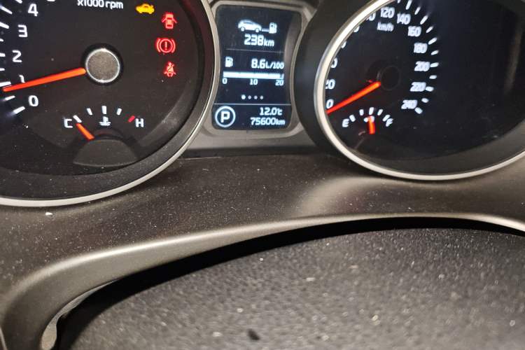 Used Kia Sportage R 2016 2.0L Automatic Two-Wheel Drive GL Odometer Close Up